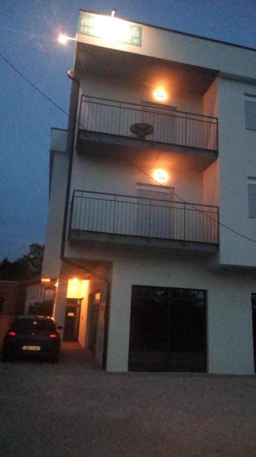 Apartmani Imamovic Dubrave Gornje 외부 사진
